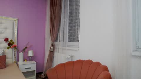 Lena Paul online show from February 7, 2:29 am