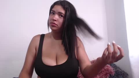 Leslie online show from March 12, 10:28 pm