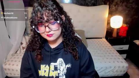 Liily online show from February 7, 4:22 pm