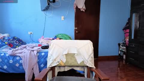 Lindasy online show from February 9, 3:14 pm