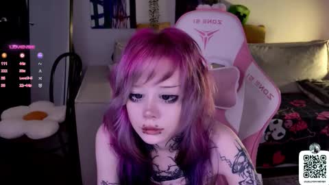 Lolly online show from September 23, 12:25 pm