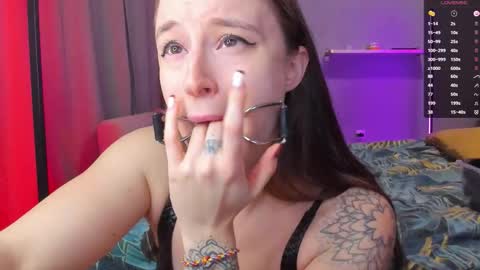 _lorra online show from November 6, 6:47 pm