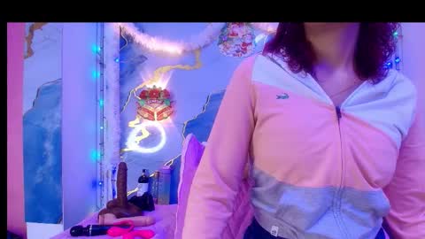 Lorrayne online show from December 18, 12:21 pm