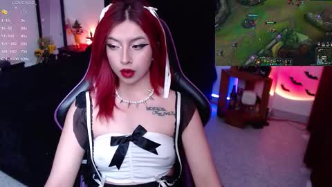 Queen.  Help me reach 100 thumbs up  online show from September 30, 7:30 pm