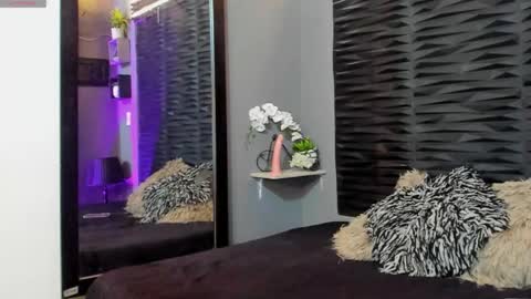 _lustyles_ online show from September 17, 7:06 am