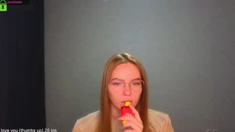 Welcome guys  Pleasure to see you all here  My name is Lysafeta and MichaelaTip menu is active Private is open  online show from October 24, 5:14 am