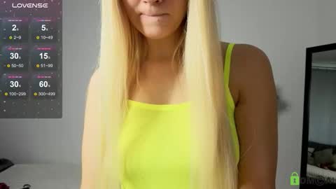 Emma  online show from October 29, 8:29 am