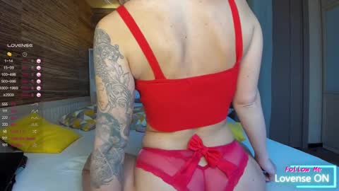 _mari_ online show from December 2, 10:27 am