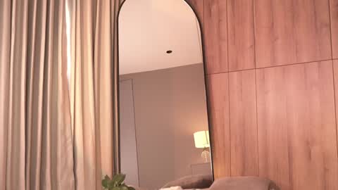     online show from September 21, 7:01 pm