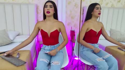 Mia Monroe online show from September 27, 7:43 pm