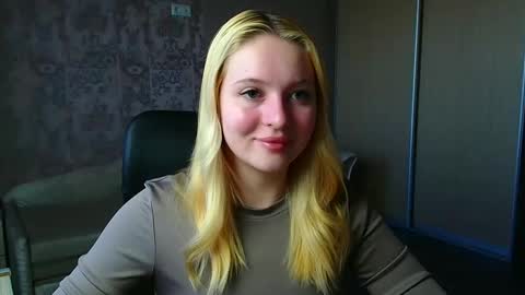 Melanie online show from April 14, 6:35 am