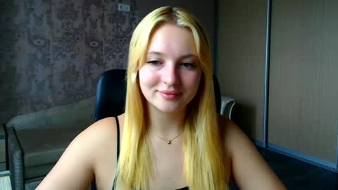 Melanie online show from June 15, 8:47 am