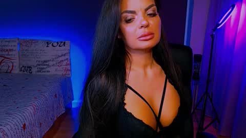 Milani online show from October 8, 7:07 pm