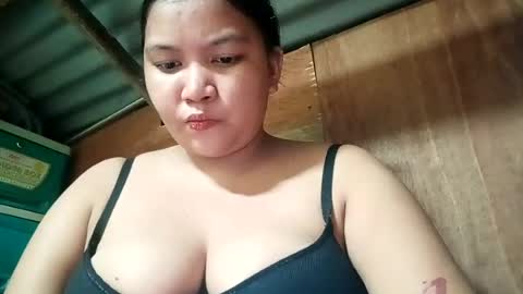 _milkytitsmomxx_ online show from June 19, 6:44 pm