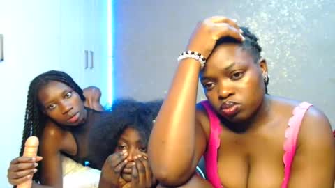 Mirandah online show from November 28, 1:41 am