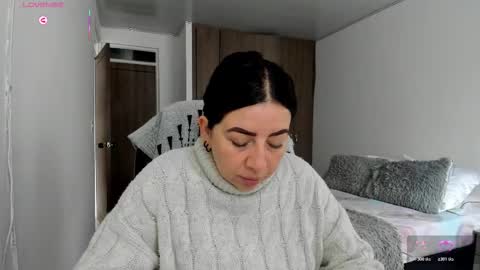 _miss_coco_ online show from February 23, 1:10 pm