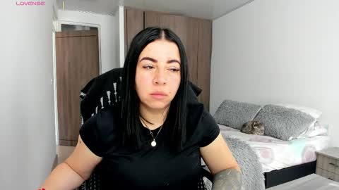 _miss_coco_ online show from March 1, 3:34 pm