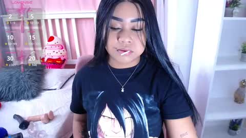 nahomi  online show from February 28, 7:05 am