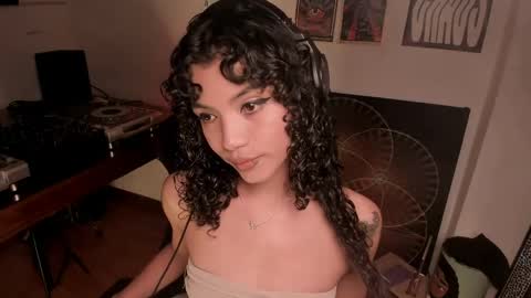 Nati - Independ model online show from April 8, 4:58 am