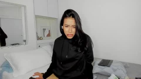 independent model natha online show from October 15, 4:37 am