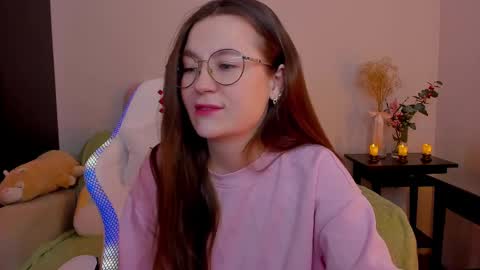 Mia with a big heart  online show from February 23, 3:39 am