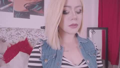 niiky online show from February 7, 11:34 am