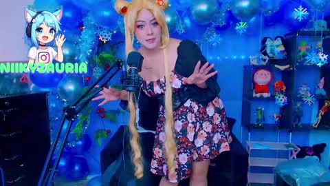 niiky online show from December 2, 4:20 pm