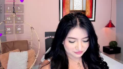   online show from November 21, 12:18 pm