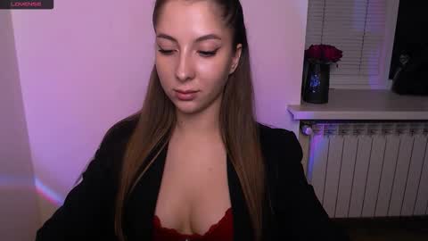 Olivia online show from October 11, 12:37 am