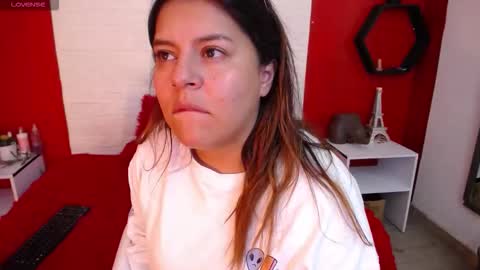 Laura online show from January 12, 5:40 pm