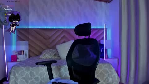 Raven online show from February 10, 12:52 pm