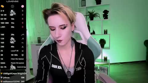 Rein online show from April 16, 9:39 pm