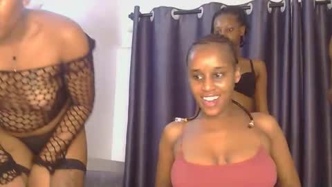  Roxxana online show from June 2, 6:31 pm
