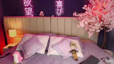 Sara online show from February 12, 5:09 am