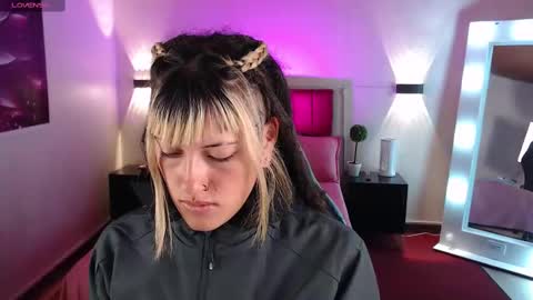 _sharlotte777 online show from March 10, 12:49 pm