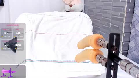 _sharlottt_ online show from January 27, 10:06 pm