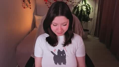 Sofi  Follow me  online show from February 17, 8:24 am