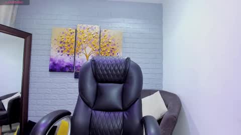    640  200   online show from February 21, 7:36 pm