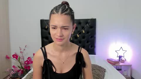 Sussi online show from March 6, 1:35 pm