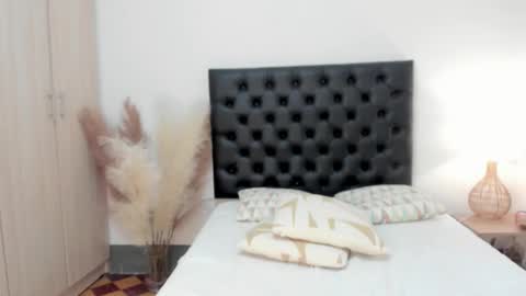 Sussi online show from November 11, 4:59 pm