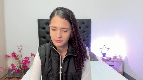 Sussi online show from February 6, 1:32 pm