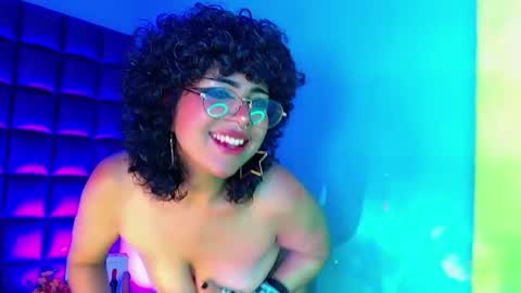 Kuromi online show from February 6, 8:18 am