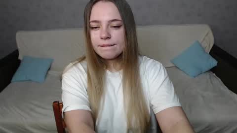 Lana online show from December 4, 6:55 am