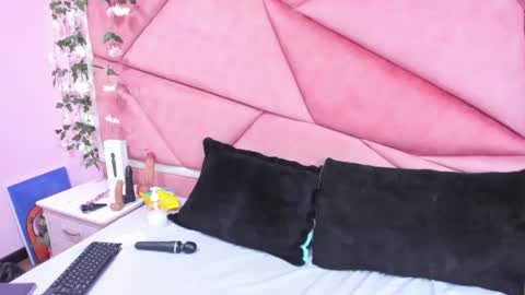 _violeta_18 online show from September 13, 9:06 am