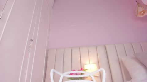 _wendy_x online show from March 28, 11:43 am