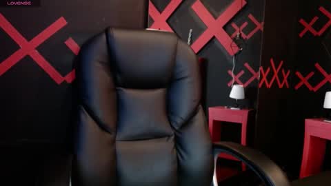 Yuyi online show from February 14, 11:21 am