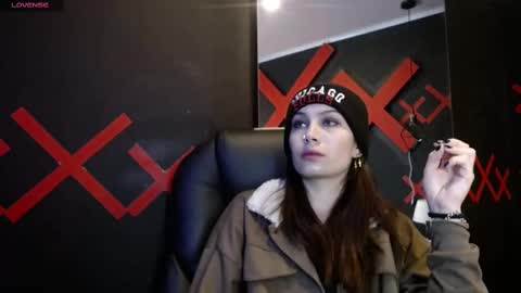 Yuyi online show from March 3, 11:14 am