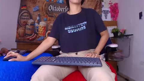 Aisha online show from September 29, 11:48 am