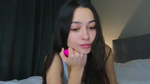 Mila and Jess online show from February 17, 1:11 pm