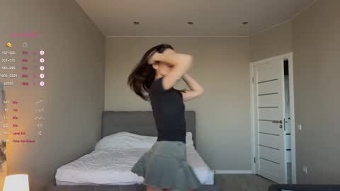 Mila and Jess online show from October 8, 12:20 pm